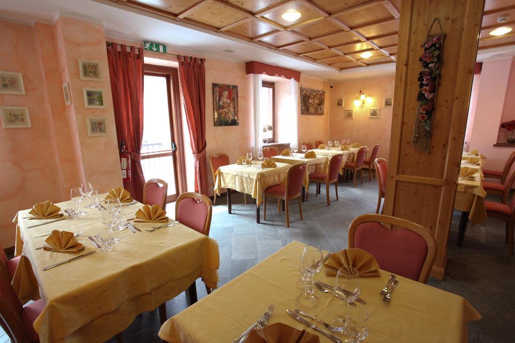 Hotel Alpechiara Pré-Saint-Didier Exteriér fotografie
