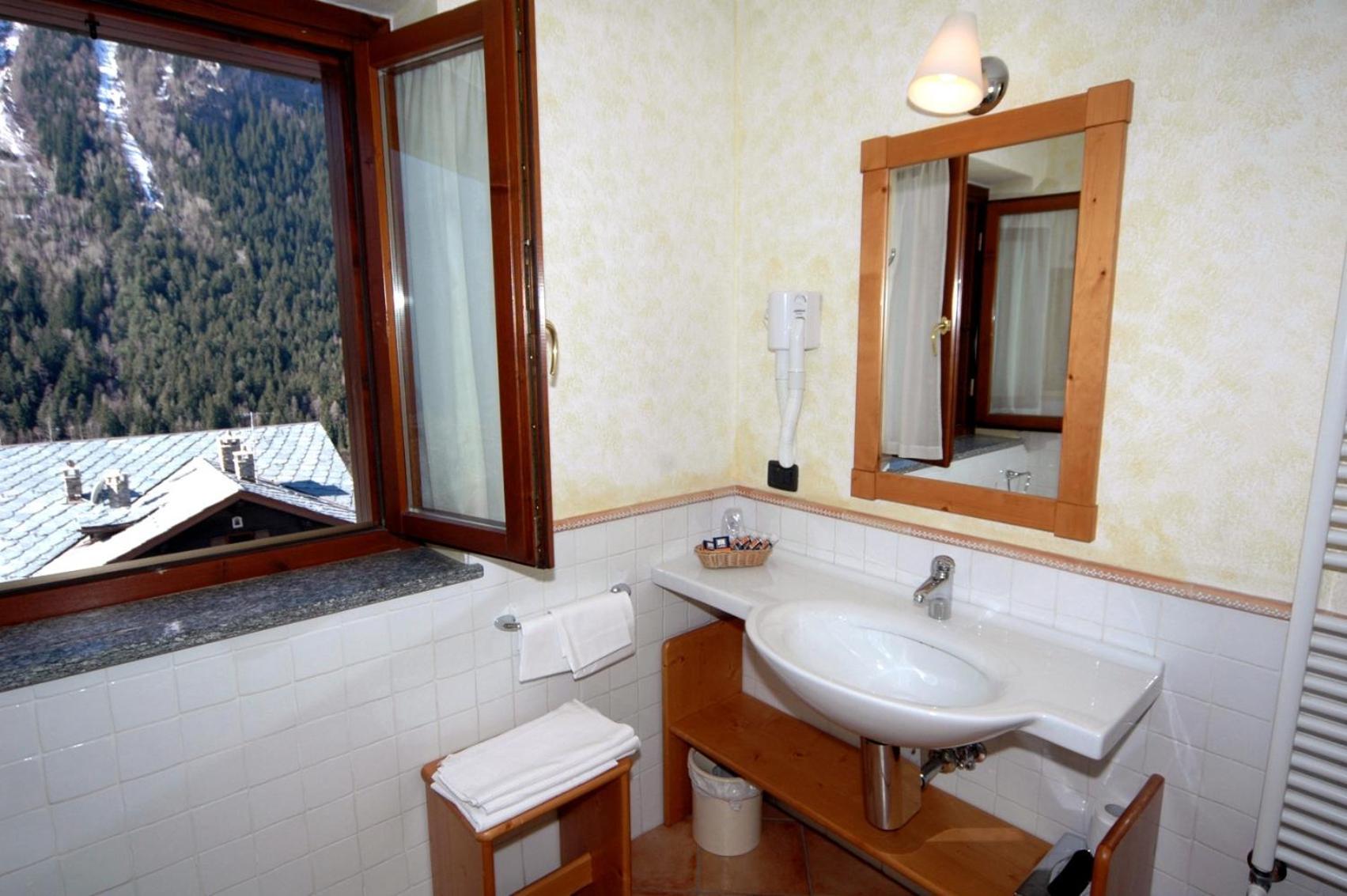 Hotel Alpechiara Pré-Saint-Didier Exteriér fotografie